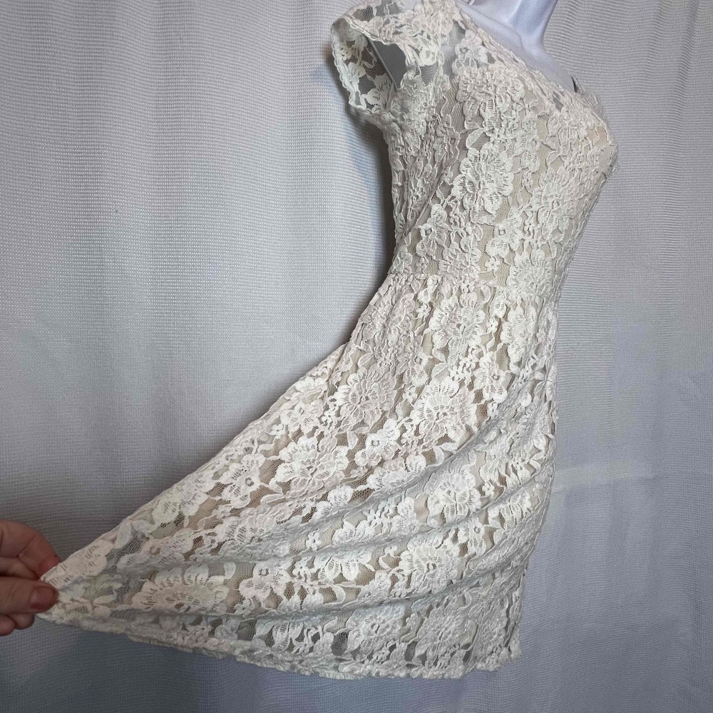 American Eagle Outfitters Ivory‎ Lace Size 6 Scoop Neck Short Sleeve Dress - Picture 5 of 9